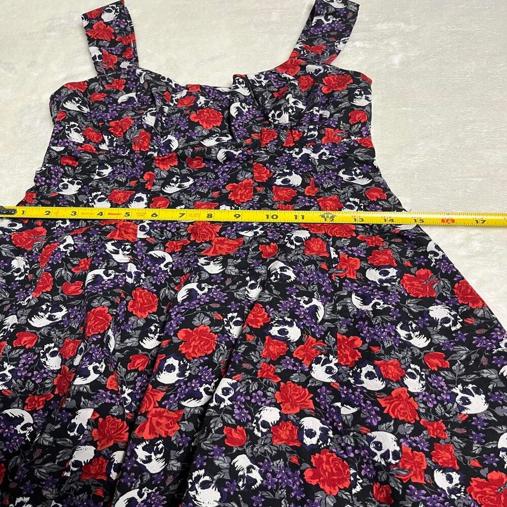 Hot Topic Goth Girl Baby Doll Dress Women's M Skull Flower Stitch Trim Halloween - Picture 8 of 9